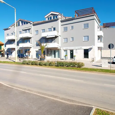 Anikica 1819 ميدولين