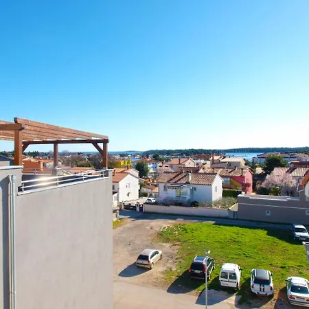 Anikica 1819 شقة *