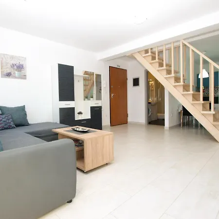 Anikica 1819 شقة *